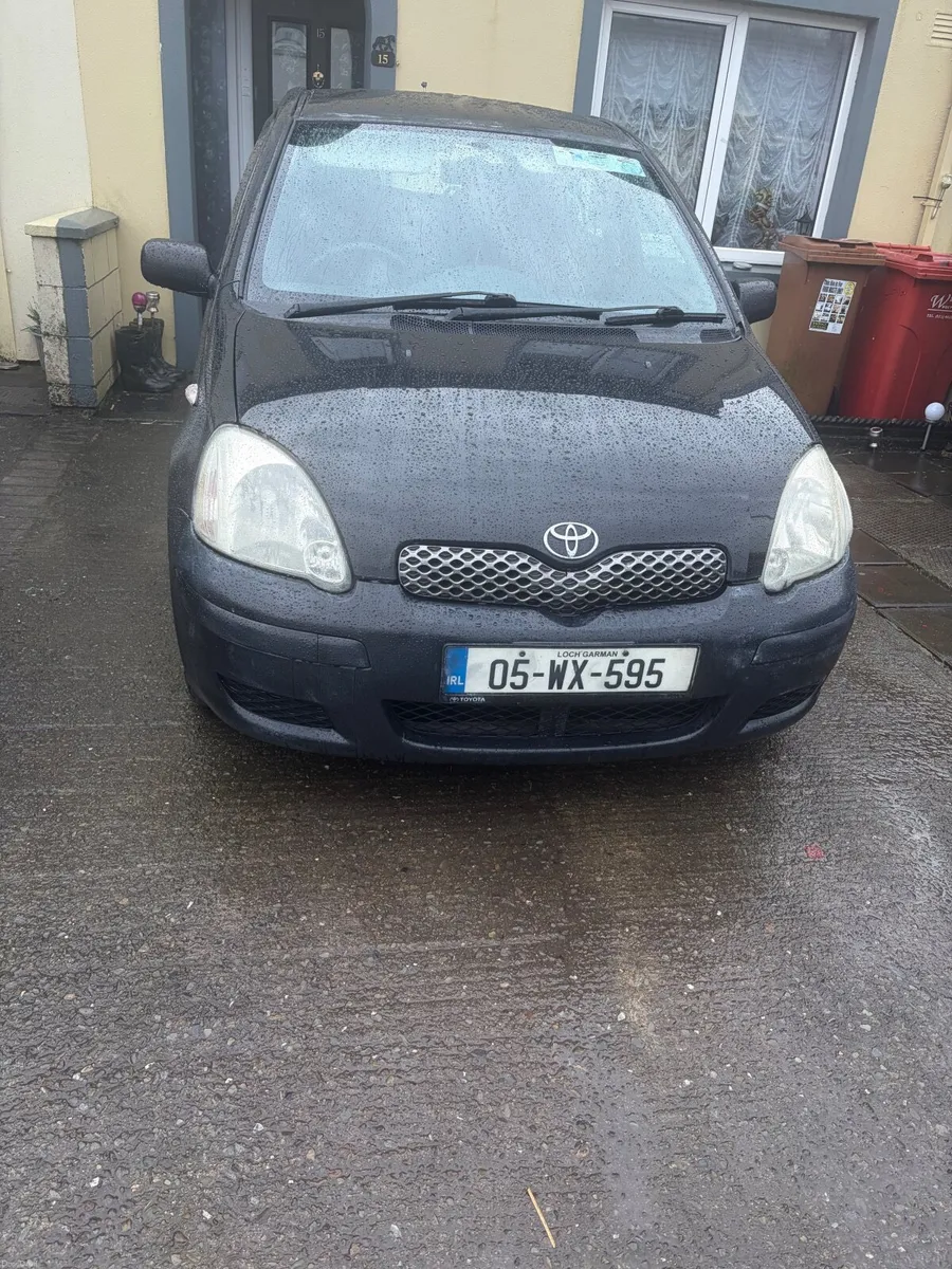 Toyota Yaris 2005 - Image 1