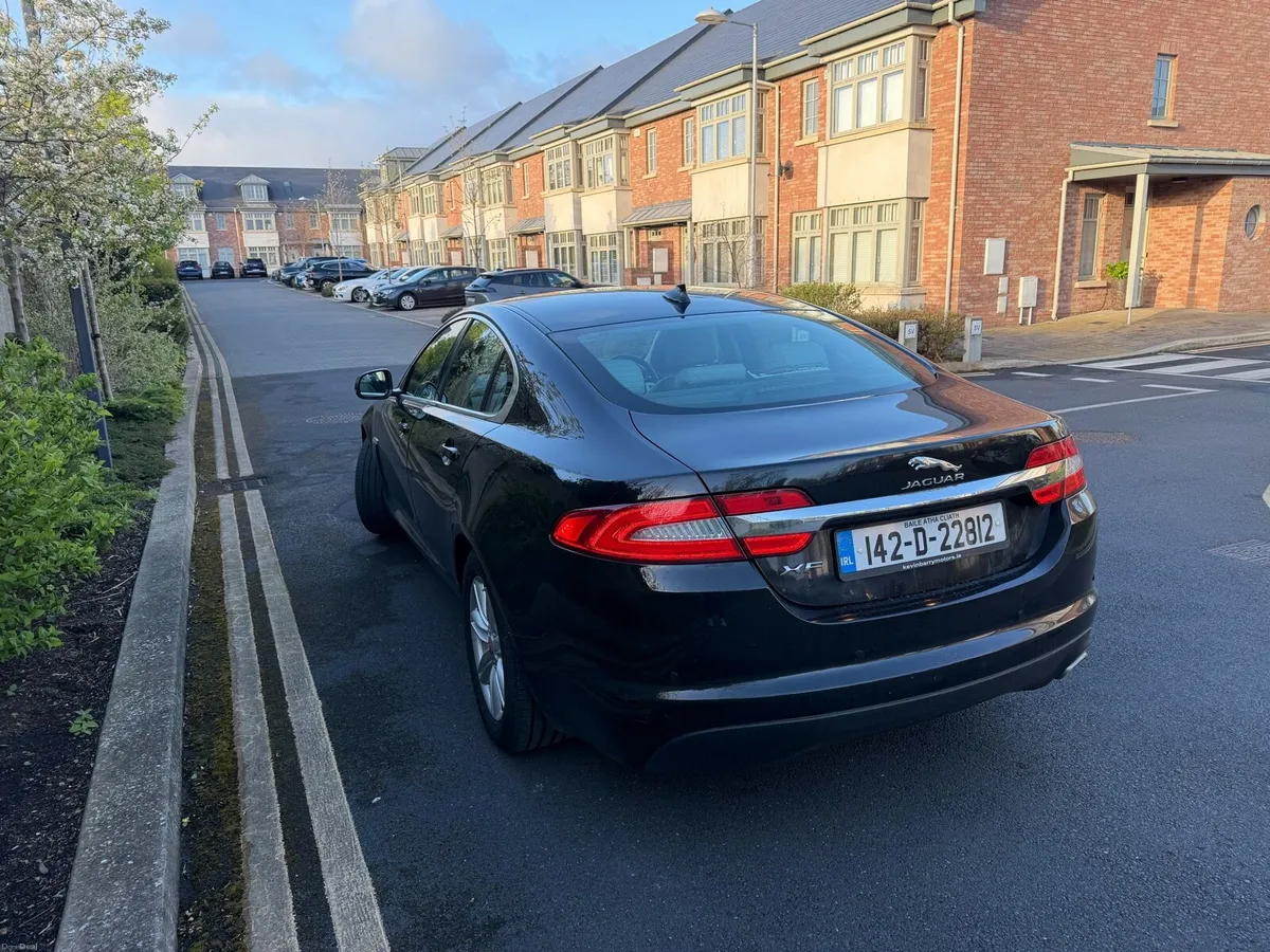 Jaguar XF - Image 2