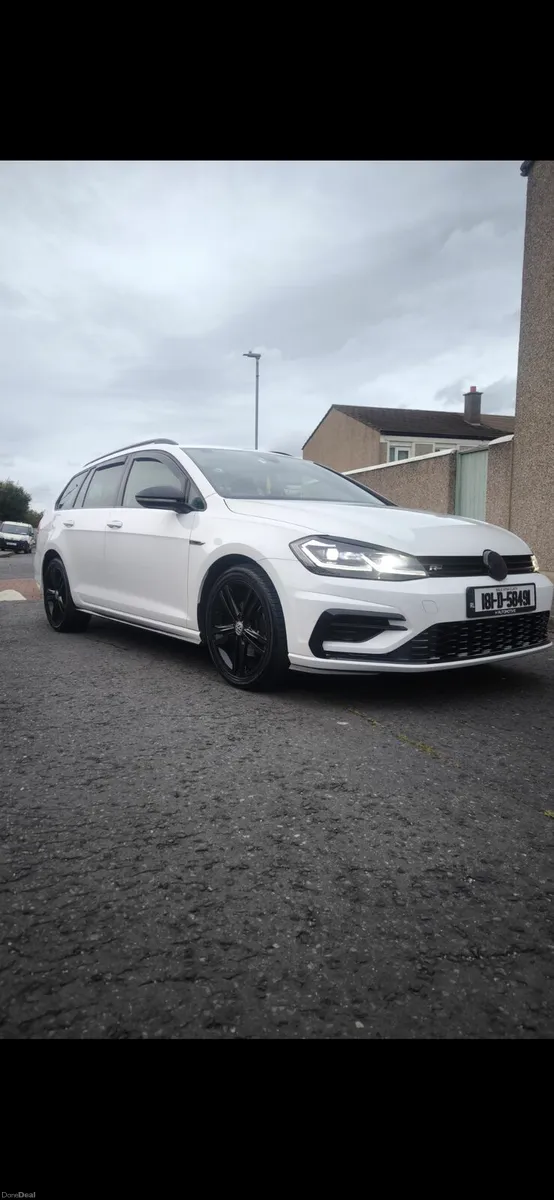 Vw golf estate - Image 1