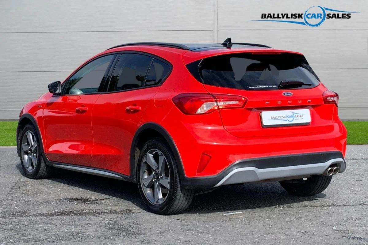Ford Focus 1.0T 125PS Active in Race Red with 30K - Image 2
