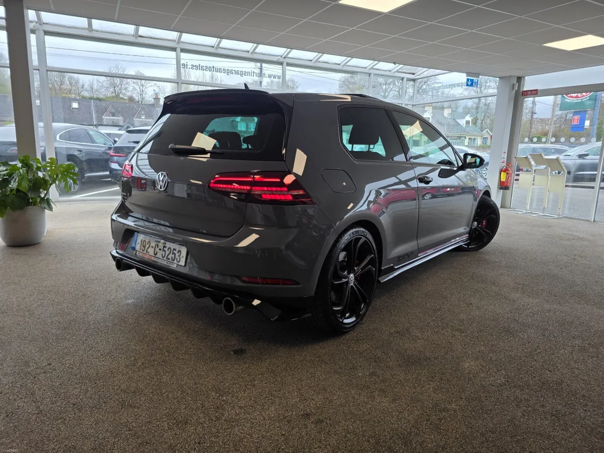 Volkswagen Golf 2.0 TSI 290HP GTI TCR 2019 - Image 3