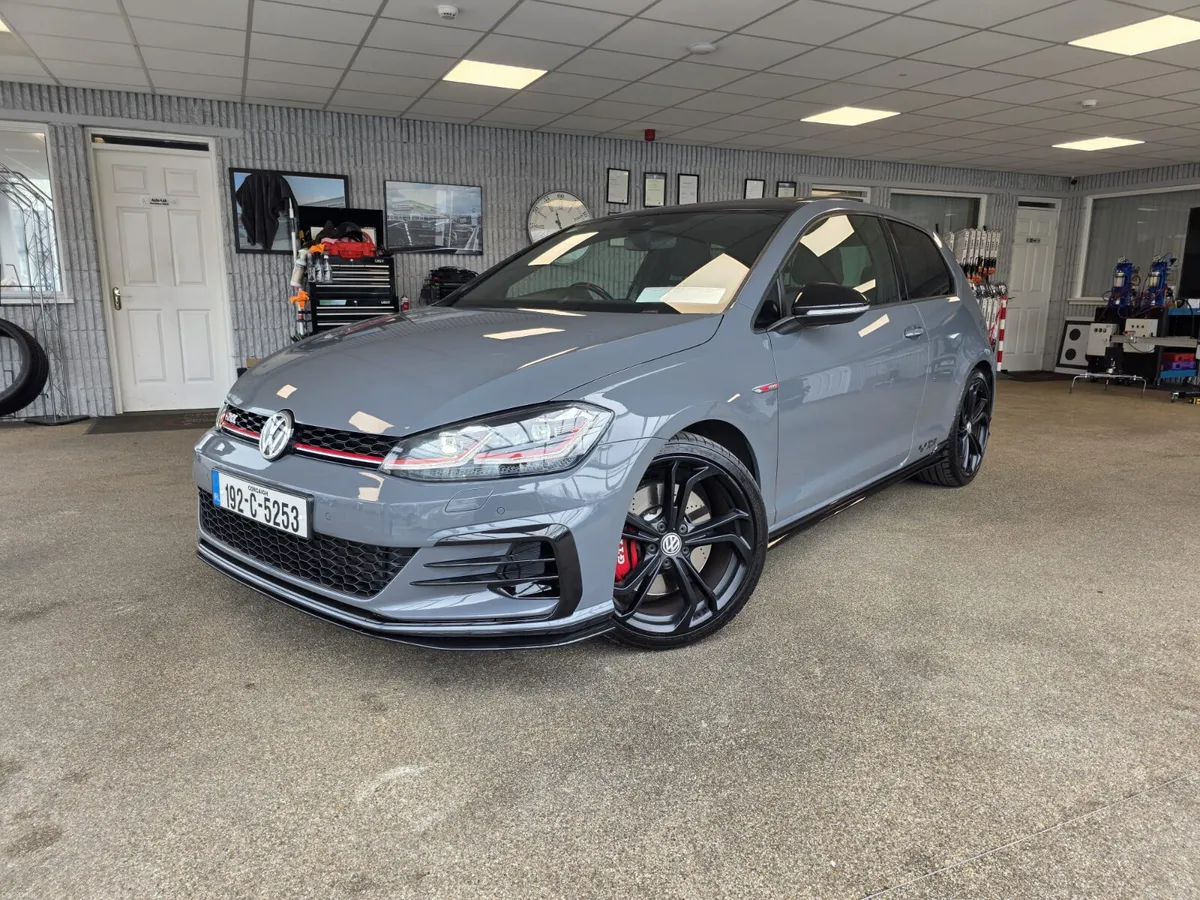 Volkswagen Golf 2.0 TSI 290HP GTI TCR 2019 - Image 2