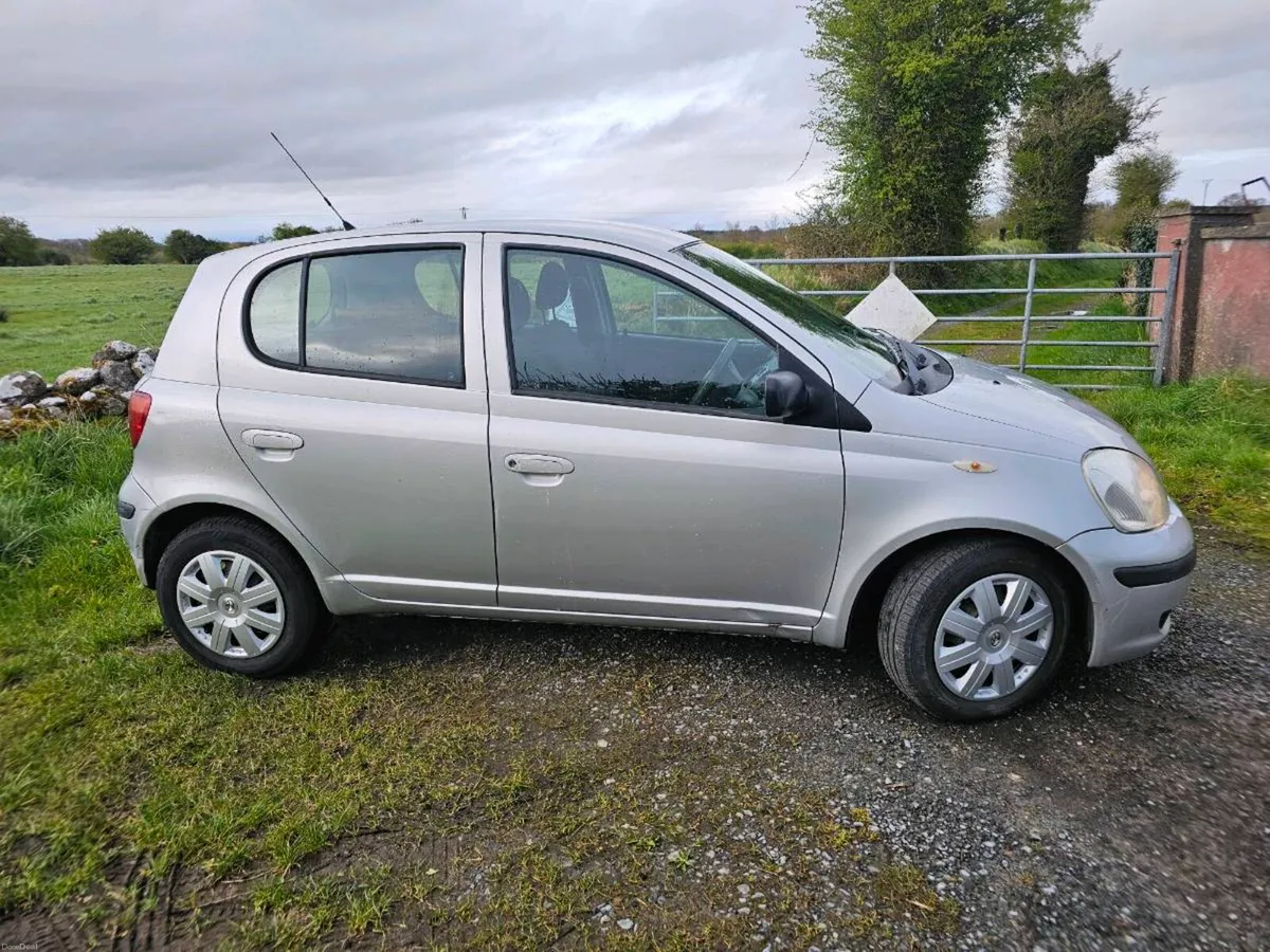 Toyota Yaris Terra 1.0L - Image 2