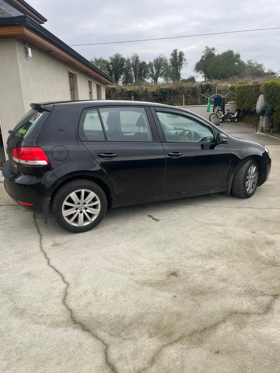 Volkswagen Golf 2010 - Image 4
