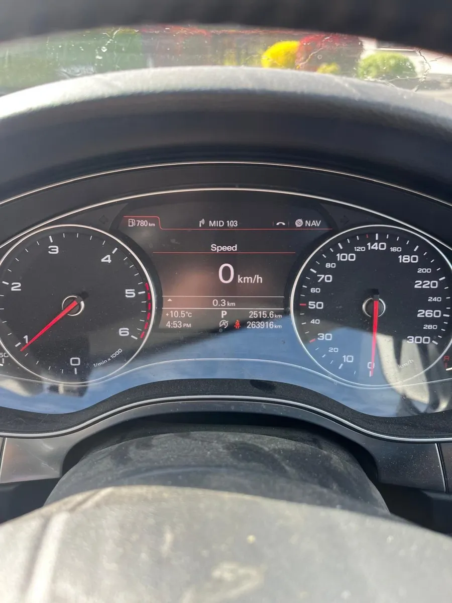 Audi A6 2014 - Image 4