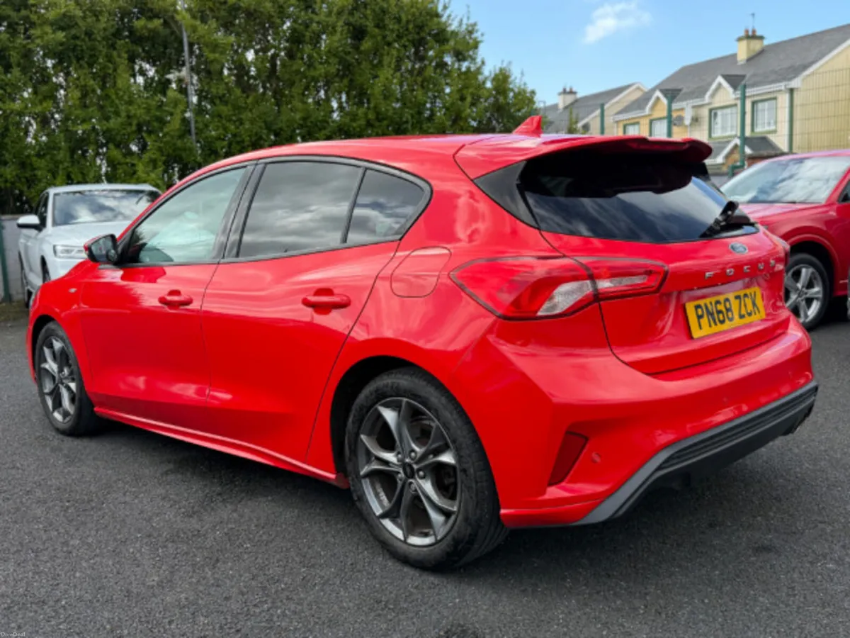 Ford Focus ST-LINE TDCI - Image 4