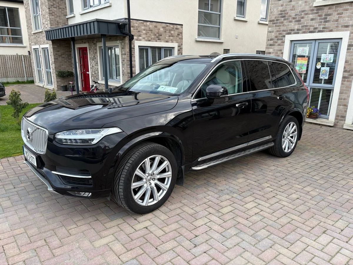 Volvo XC90 (192) Inscription 2.0 AWD D5 - Image 1
