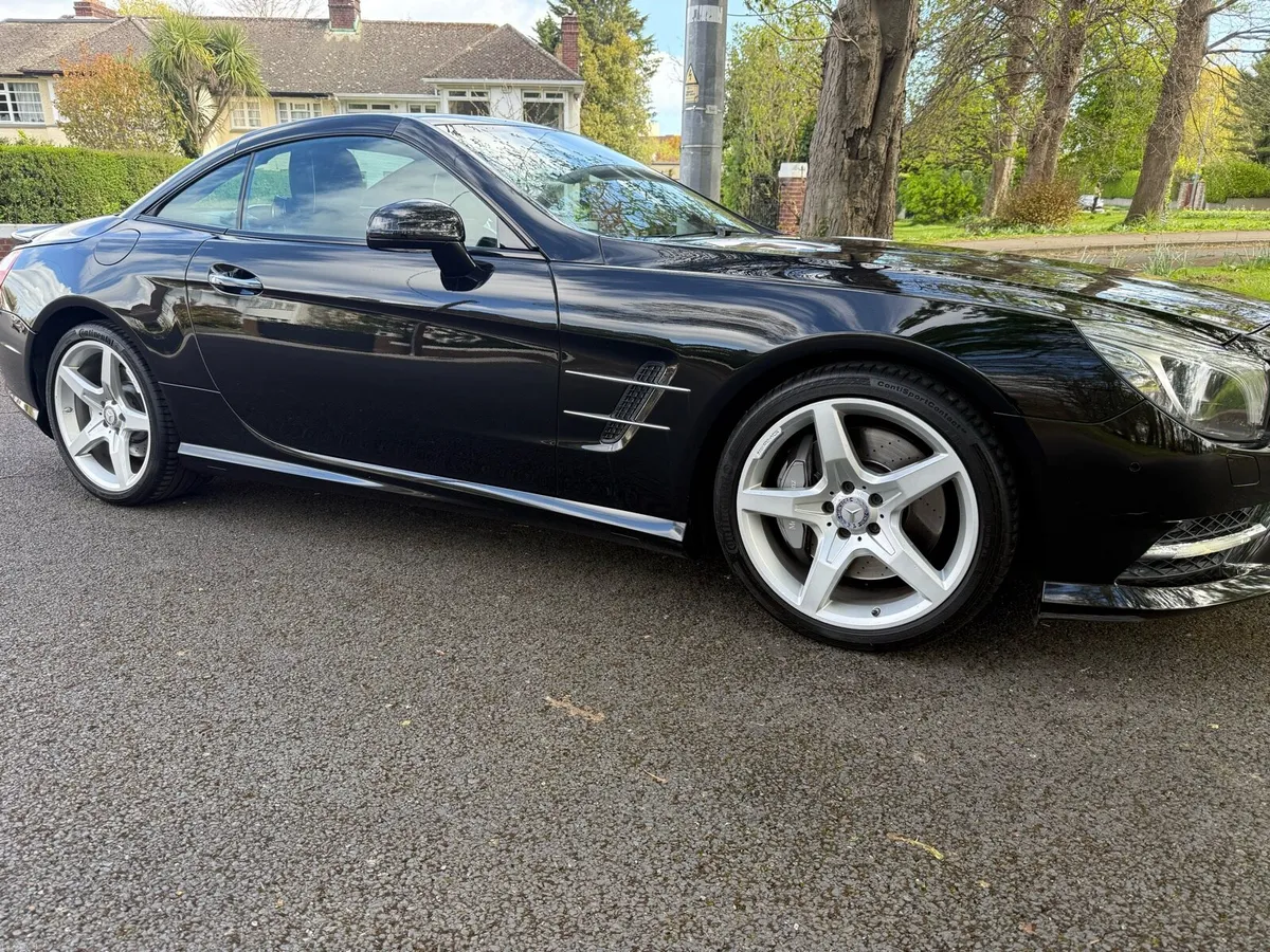 2015 Mercedes SL 400 AMG - Image 1