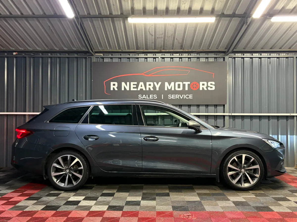 2021 SEAT Leon 1.4 e-Hybrid 204hp DSG FR - Image 3