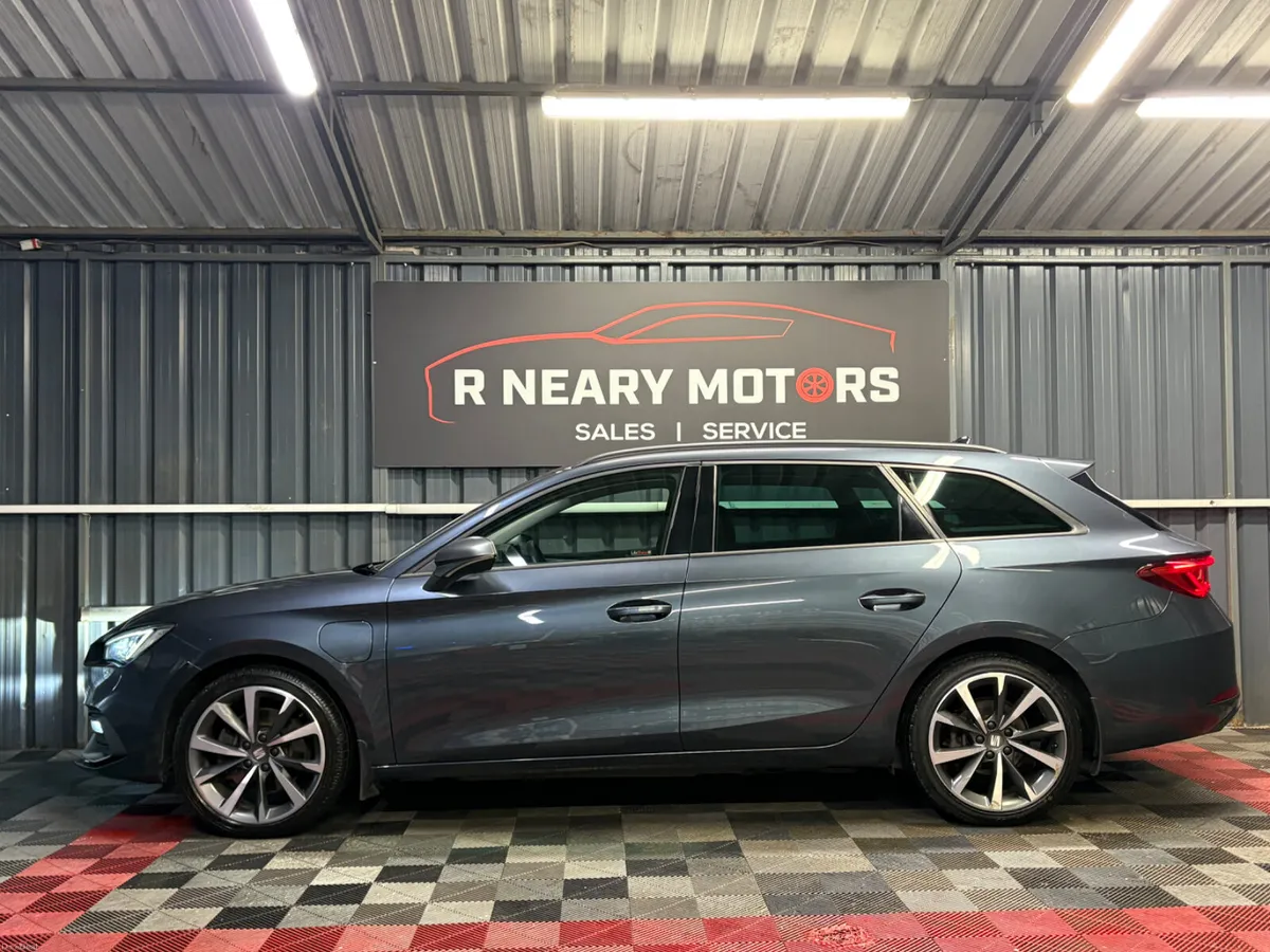 2021 SEAT Leon 1.4 e-Hybrid 204hp DSG FR - Image 6