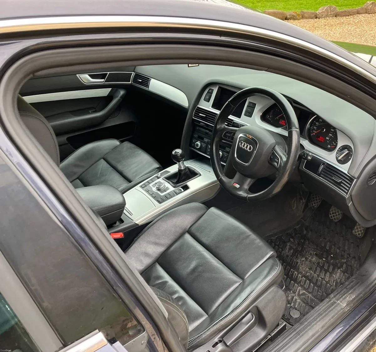 Audi A6 2010 - Image 2