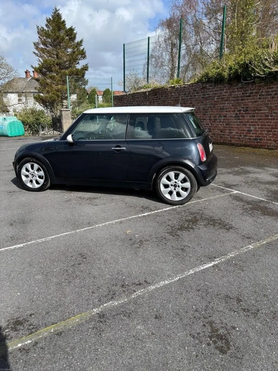 2006 Mini Cooper - Image 2