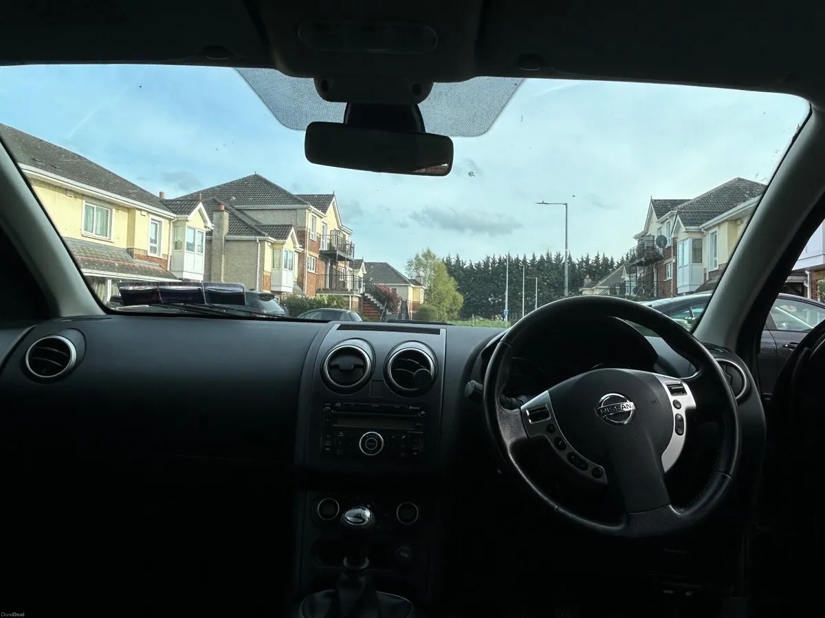 Nissan Qashqai 2010 - Image 2