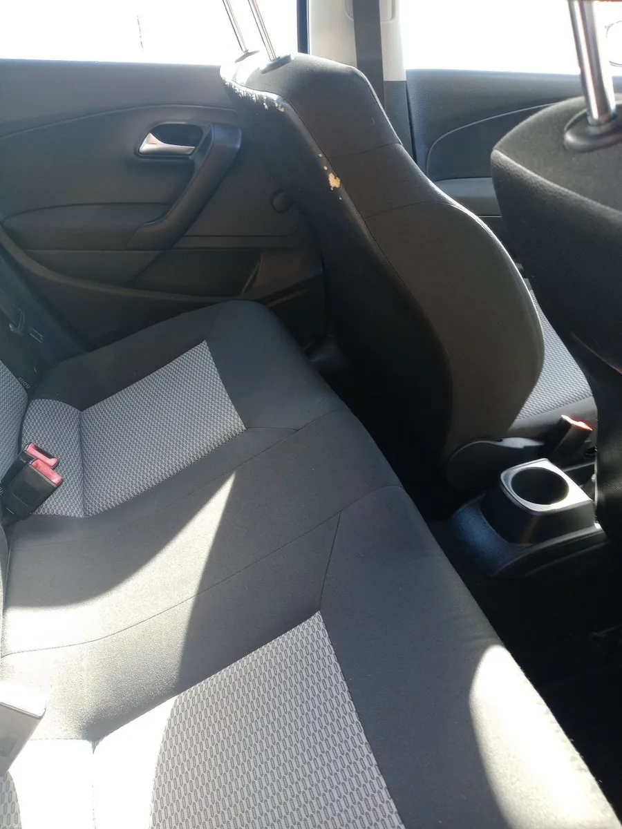 Volkswagen Polo 2011 - Image 3