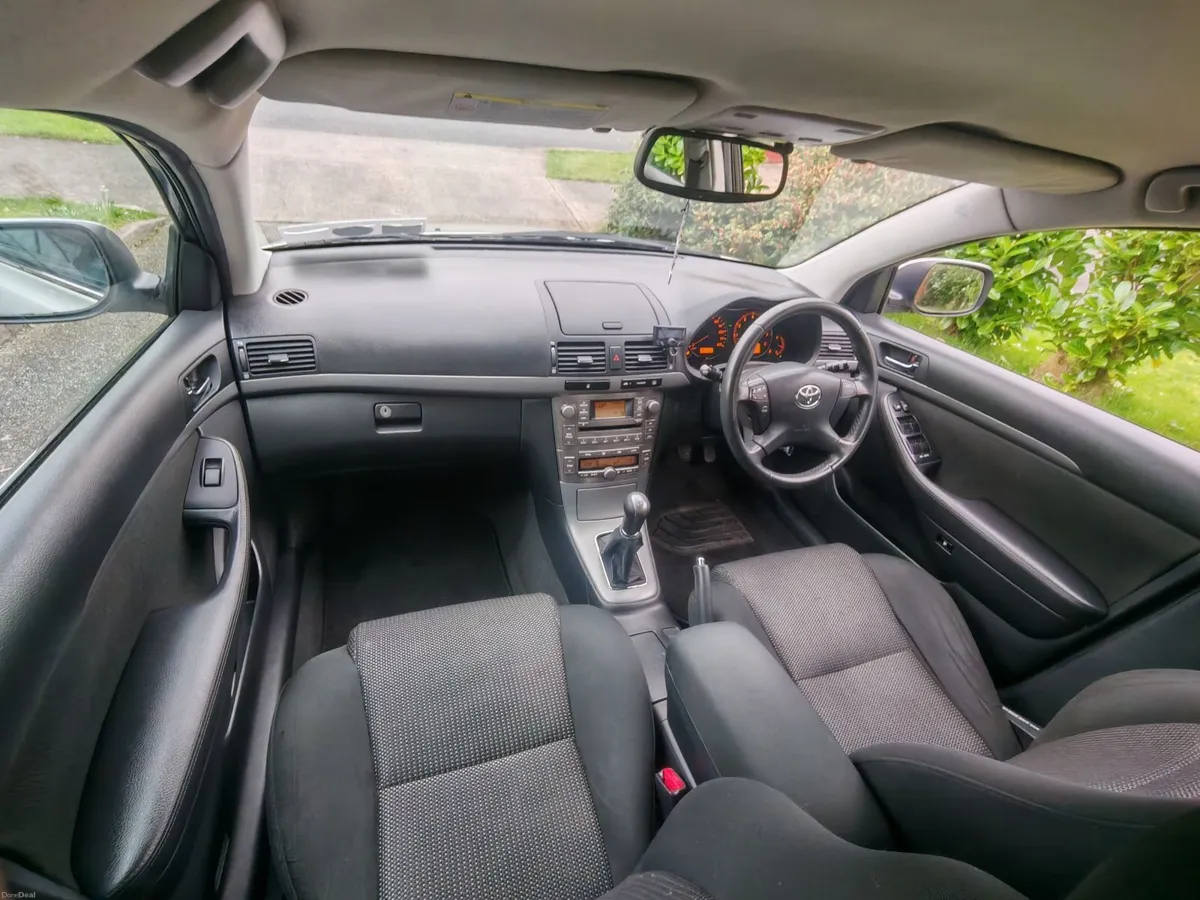 Toyota Avensis 2007 - Image 2