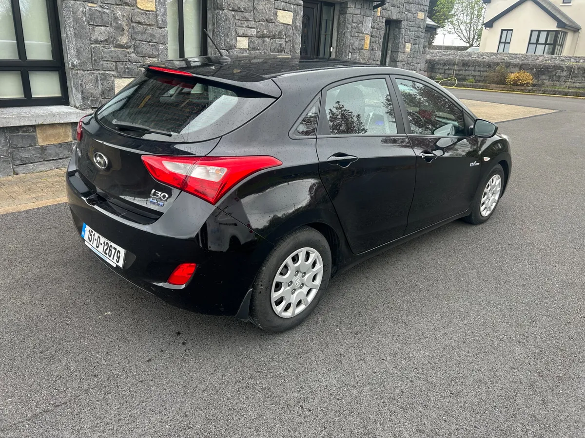 Hyundai i30  1.4 Petrol  2015 - Image 4