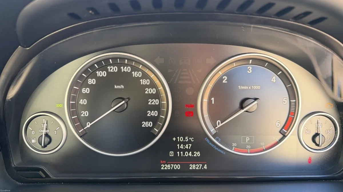 BMW 5-Series 2013 - Image 2