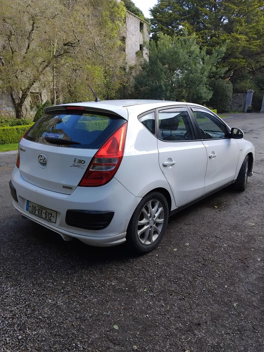Hyundai i30 new nct 02/2027 - Image 4
