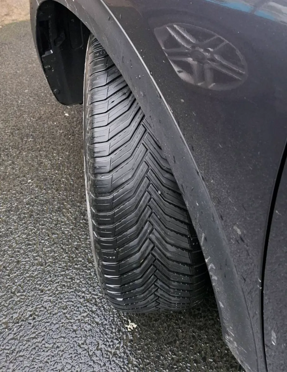 ONE OWNER 64kw eNiro LONG-RANGE 440-400km NCT 8/27 - Image 4