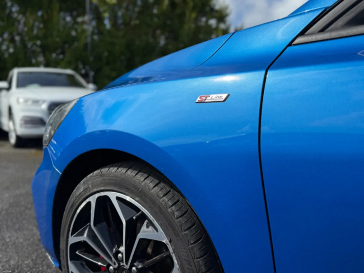 Ford Focus ST-LINE X TDCI - Image 4