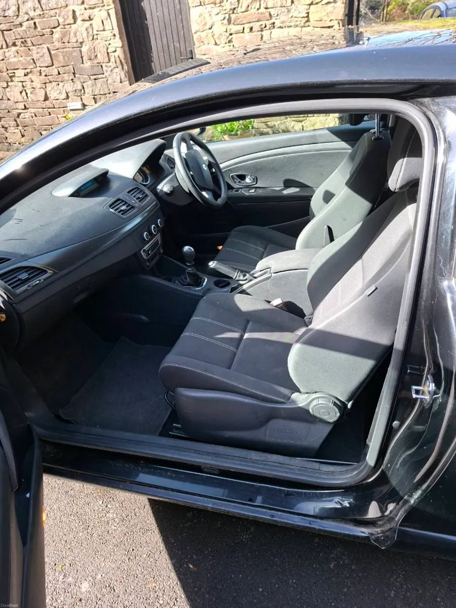 Renault Megane 2014 - Image 2