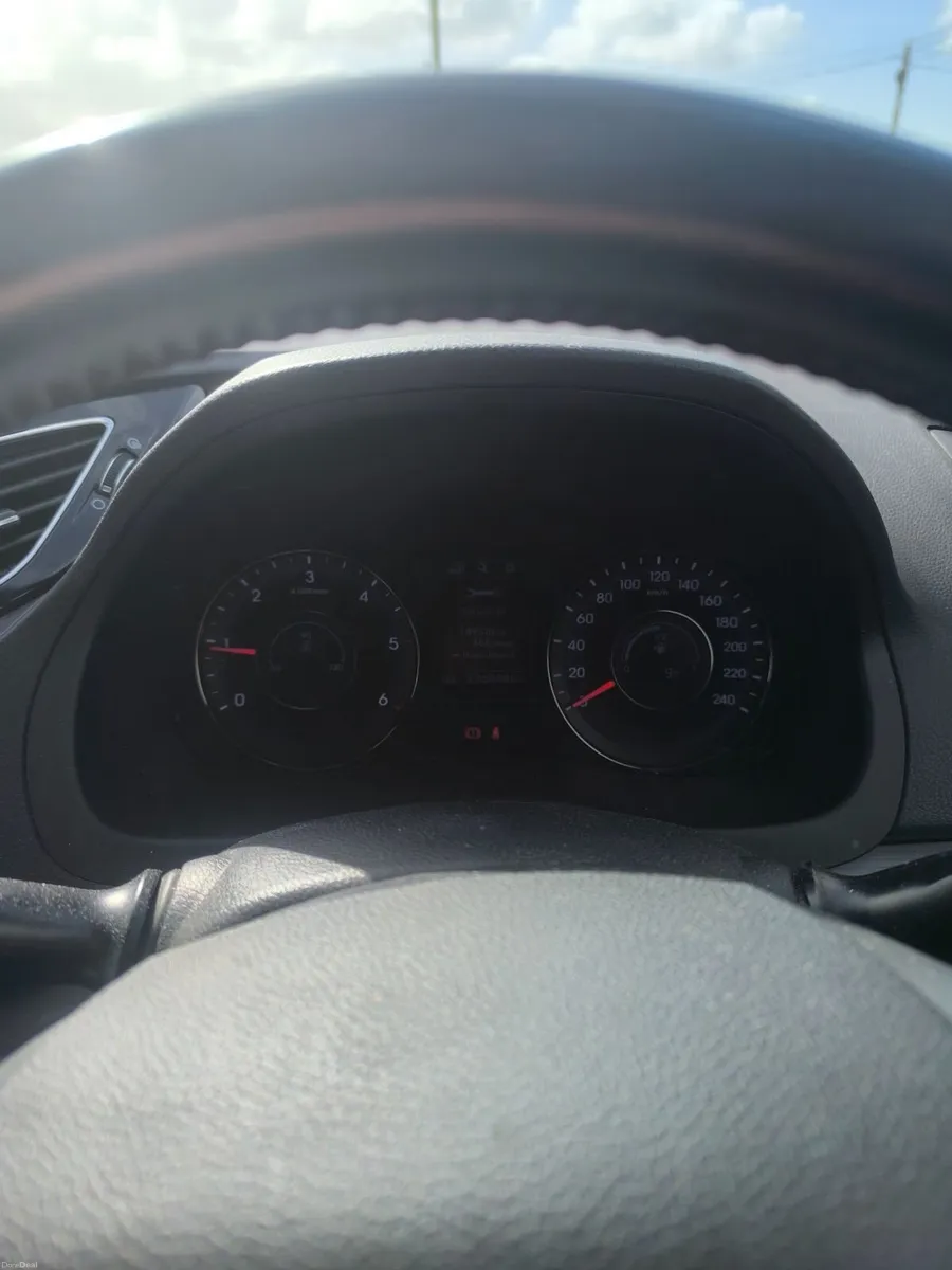 Hyundai i40 2017 - Image 2