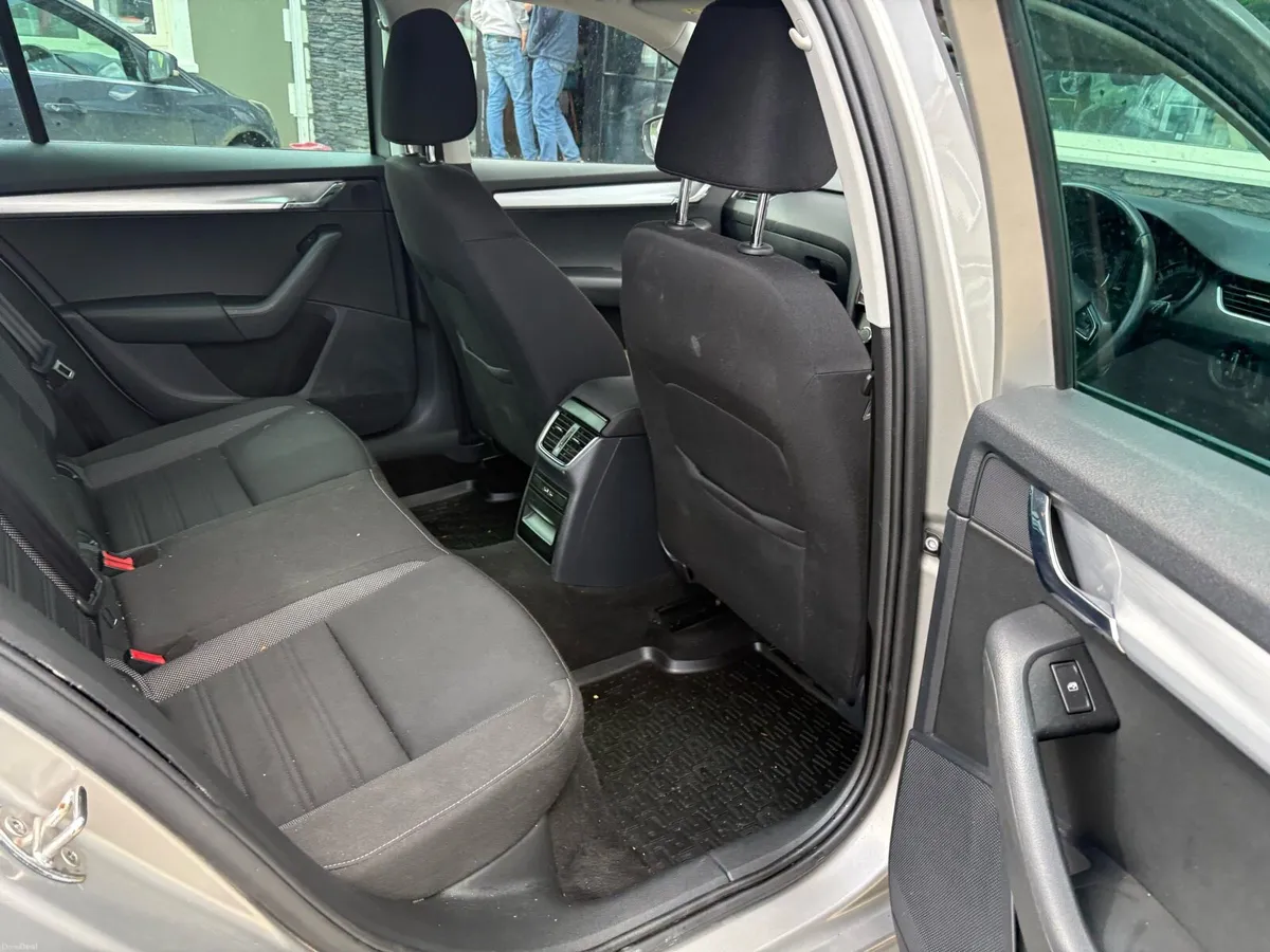 2019 Skoda Octavia - Image 4