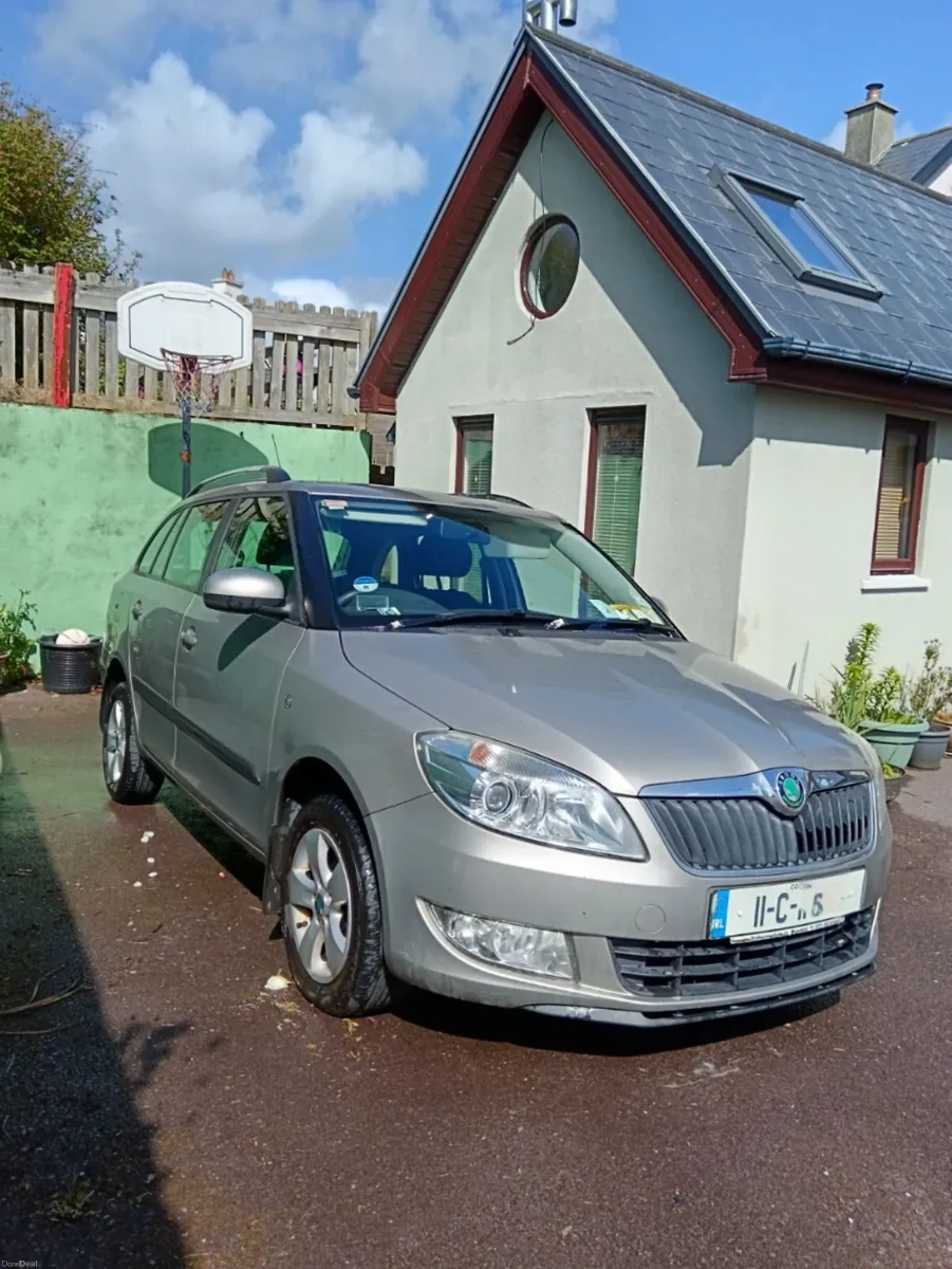 Skoda Fabia 2011 - Image 2