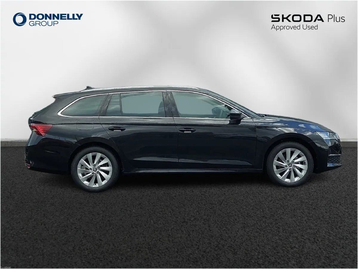 Skoda OCTAVIA Diesel Estate SE L - Image 4