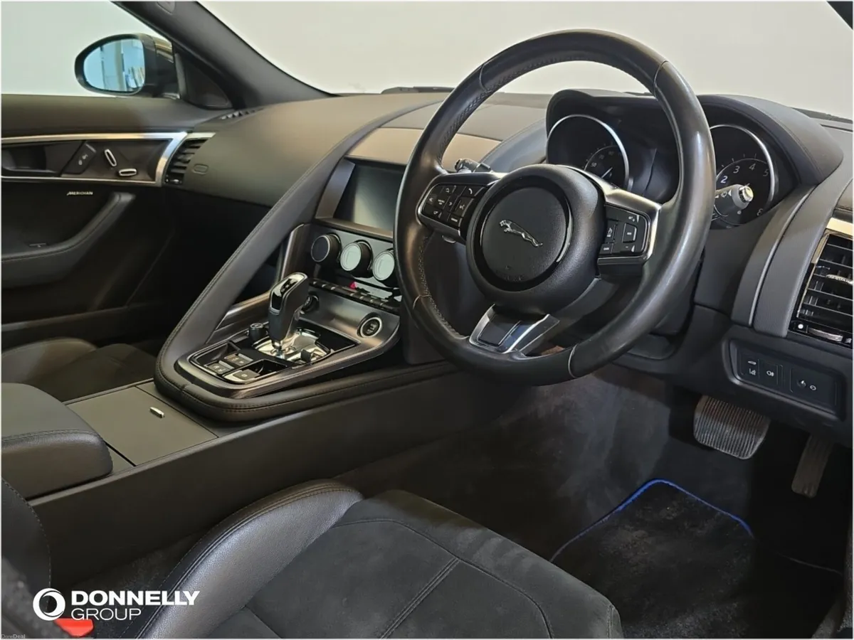 Jaguar F-TYPE Coupe R-Dynamic - Image 4