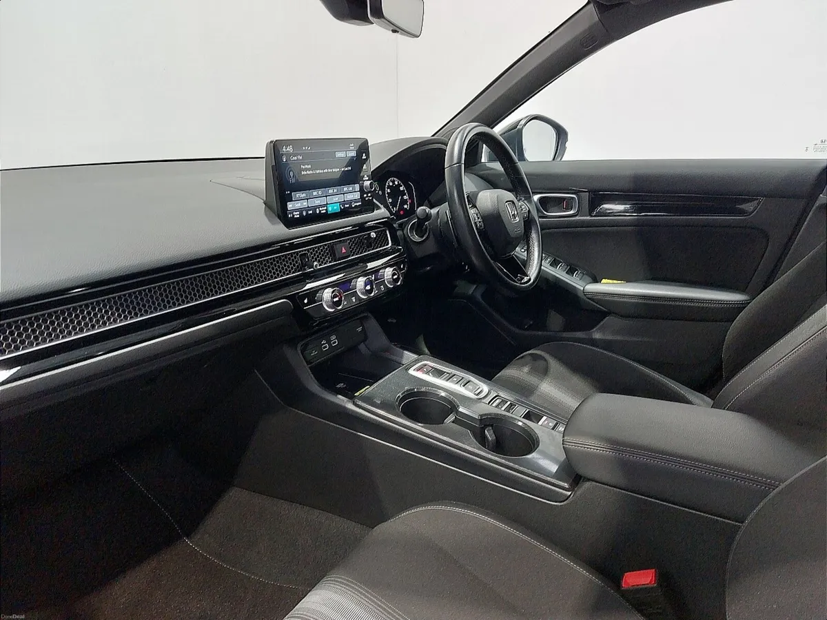 Honda Civic Hatchback Sport - Image 2