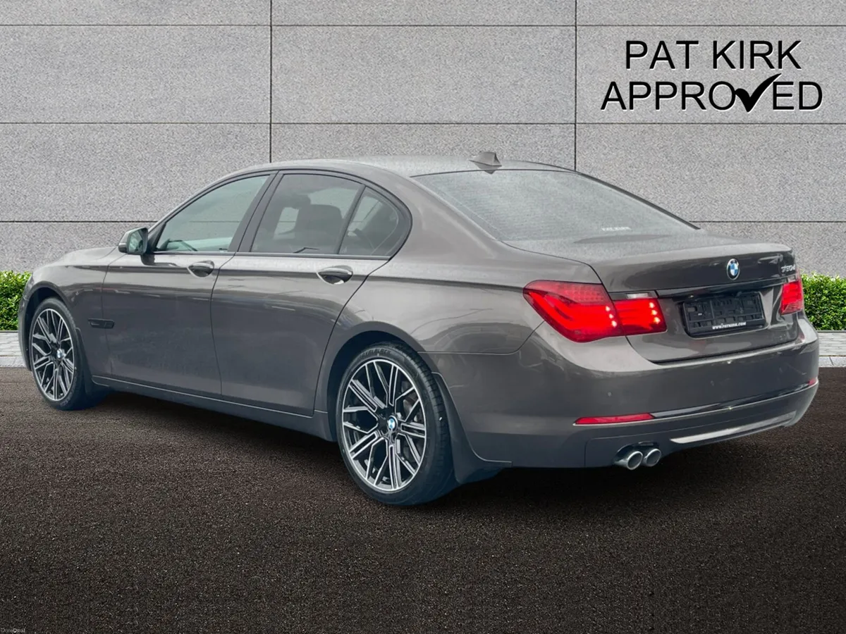 BMW 7 Series Diesel Saloon SE - Image 2