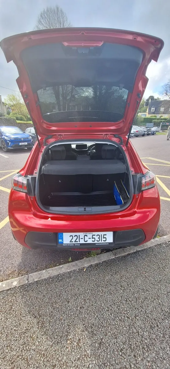 2022 Peugeot 208 1.2CC - Image 3