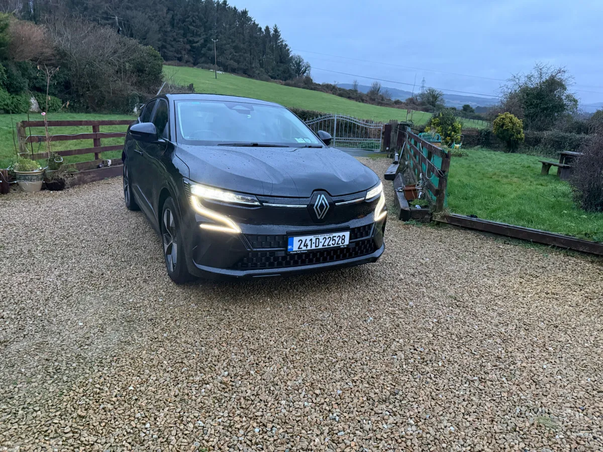 Renault Megane EV40 Equilibrium 2024 - Image 2