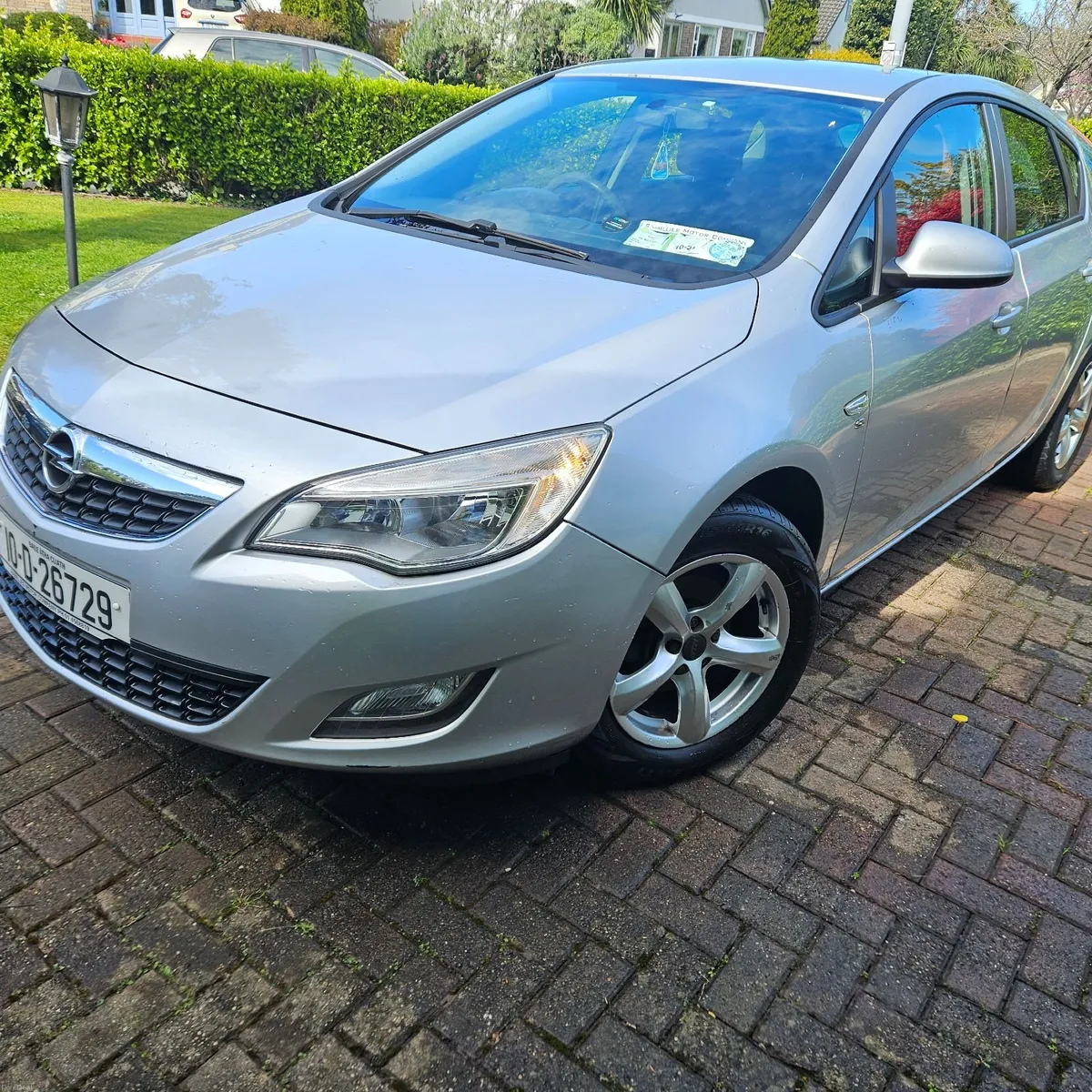 Opel Astra 2010 - Image 1