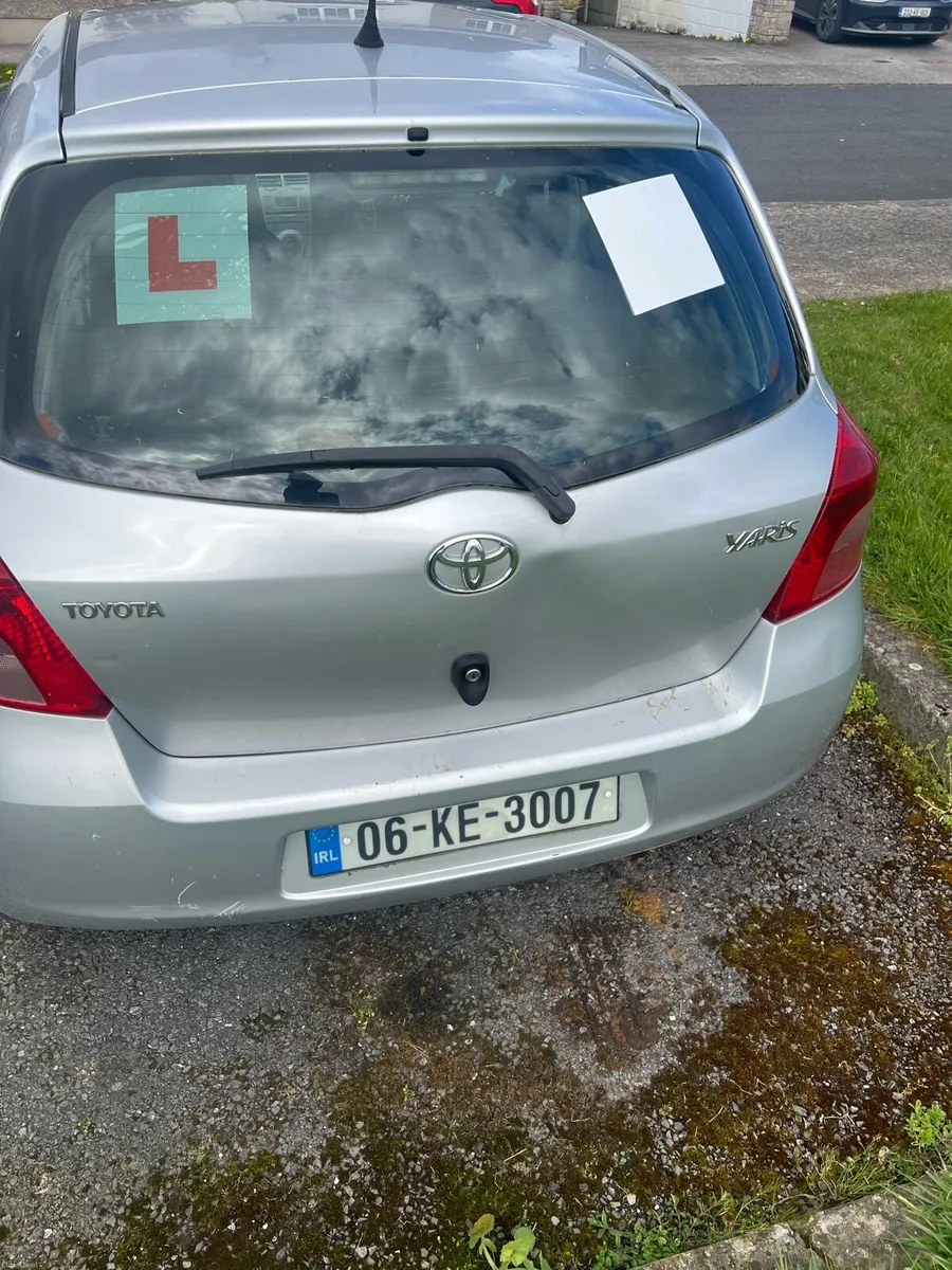 Toyota Yaris 2006 - Image 4