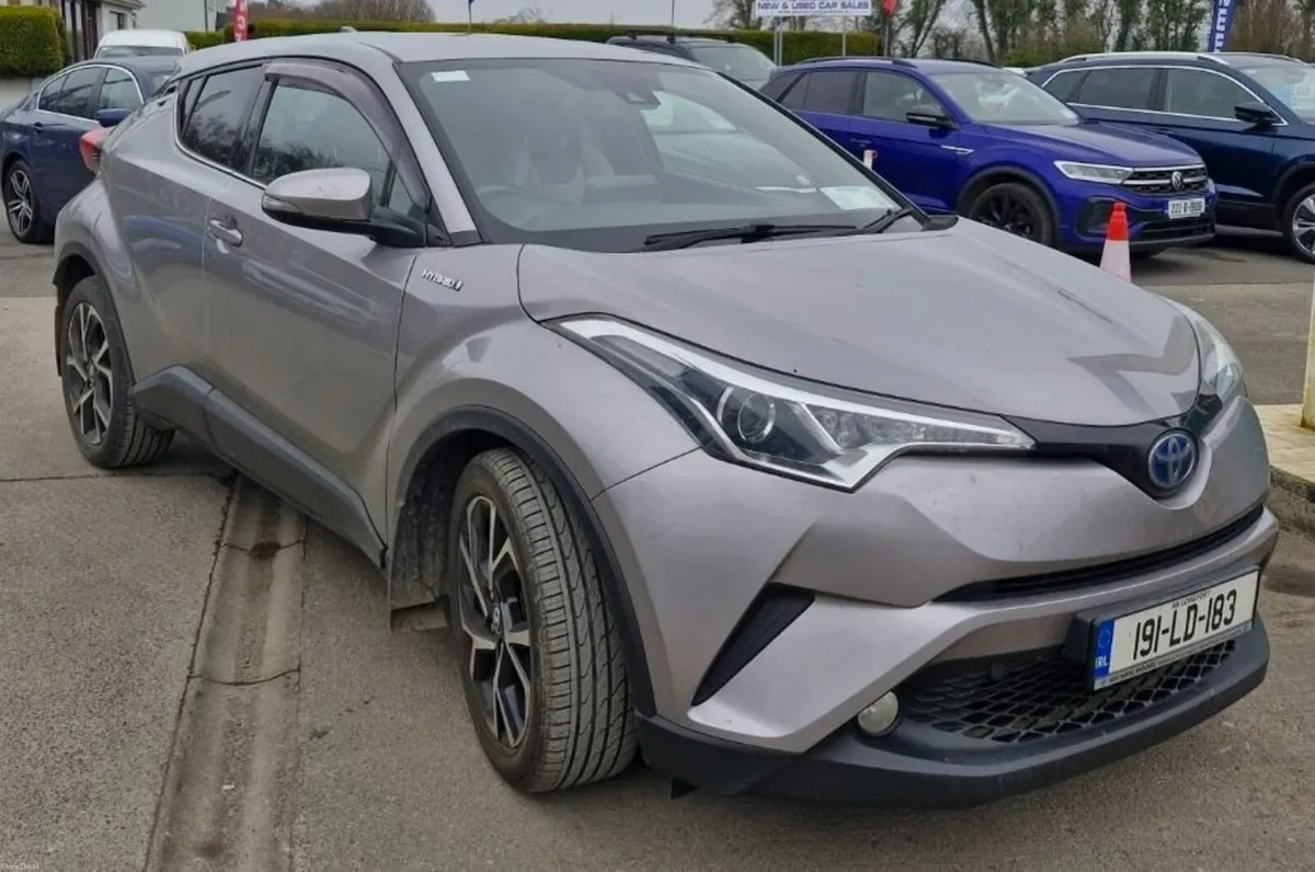 Toyota C-HR Hybrid Sport Automatic 2019 - Image 2