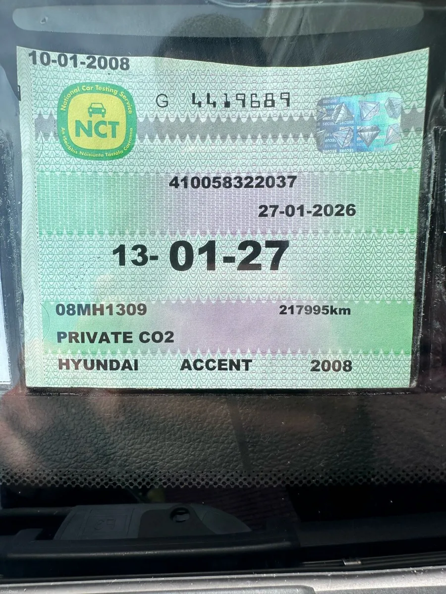 Hyundai Accent 2008 - NCT 2027 €400 road tax - Image 3