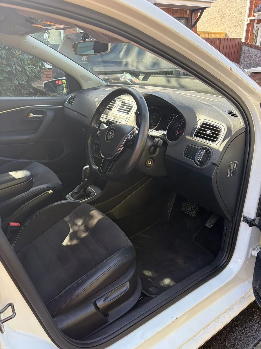 Volkswagen Polo 1.2 TSI BlueMotion Automatic 2017 - Image 4