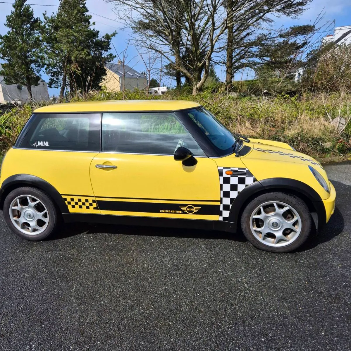 Mini One - €2000 ONO - Image 1