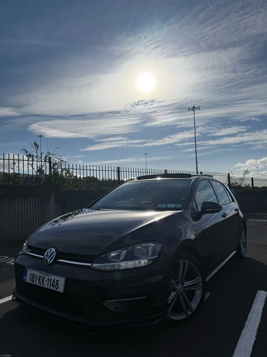 VW Golf 1.4 Auto R-Line HIGH SPEC - Image 1