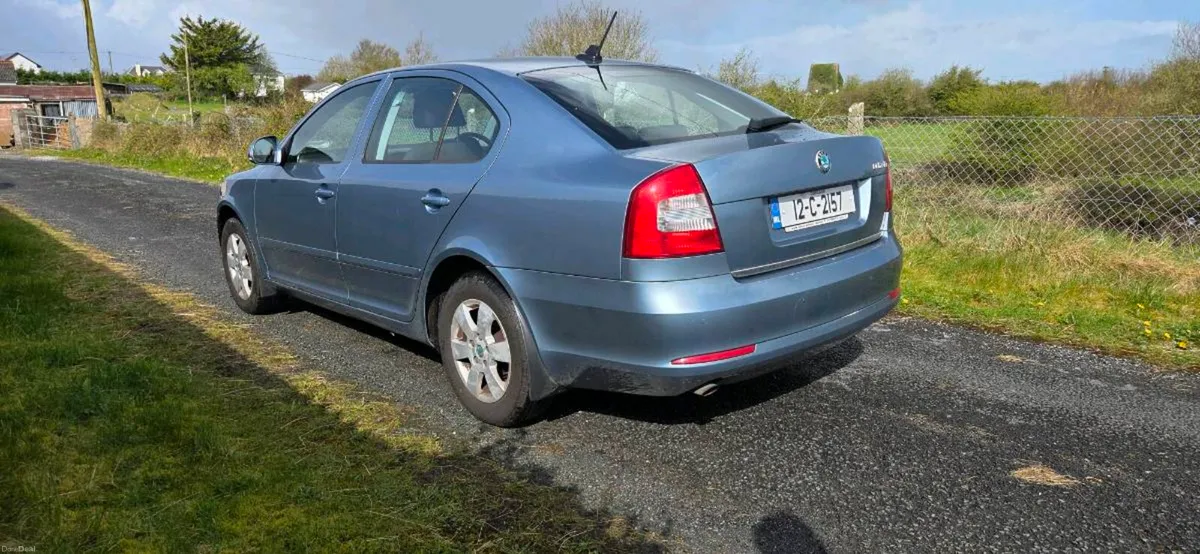 Skoda octavia low kms - Image 3