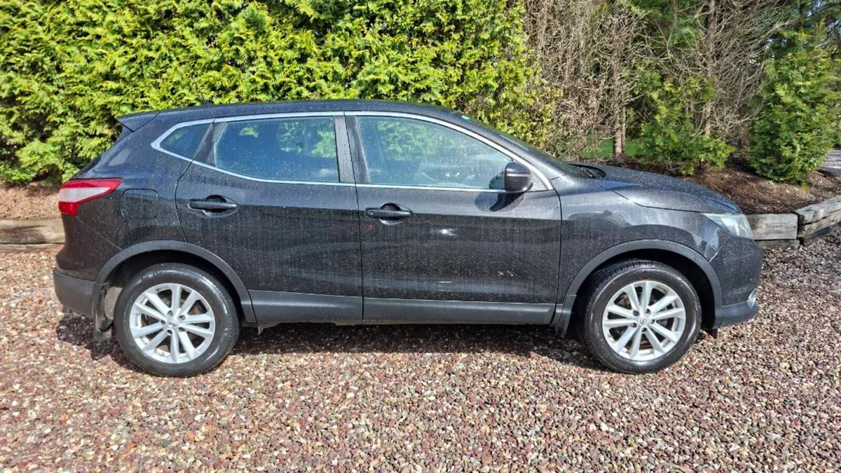2014 Nissan Qashqai 1.6 Diesel 130hp 4WD - Image 2