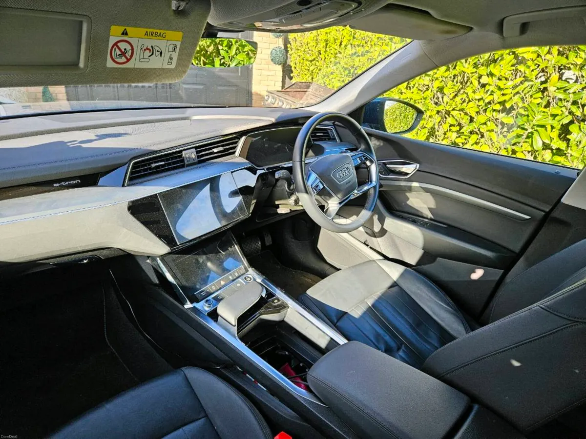 Audi eTron Technik very low miles - Image 4