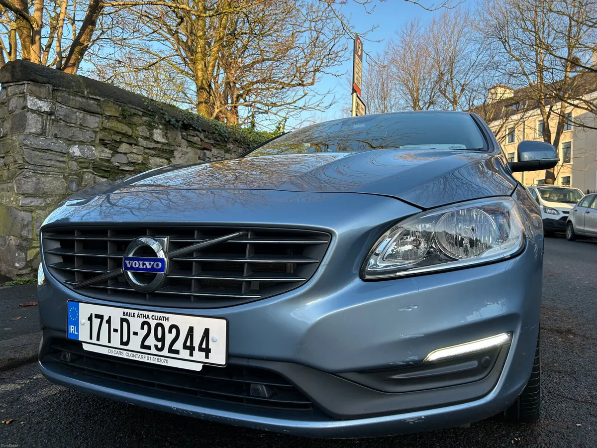 2017 VOLVO S60 AUTOMATIC LEATHER INTERIOR - Image 1