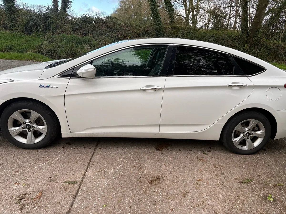 HYUNDAI I40 DIESEL 1.7 NEW NCT - Image 4