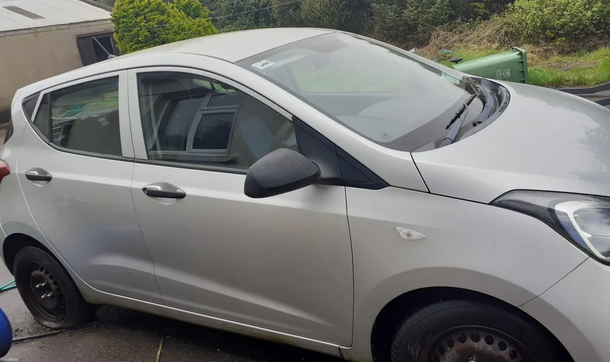 Hyundai i10 - Image 2