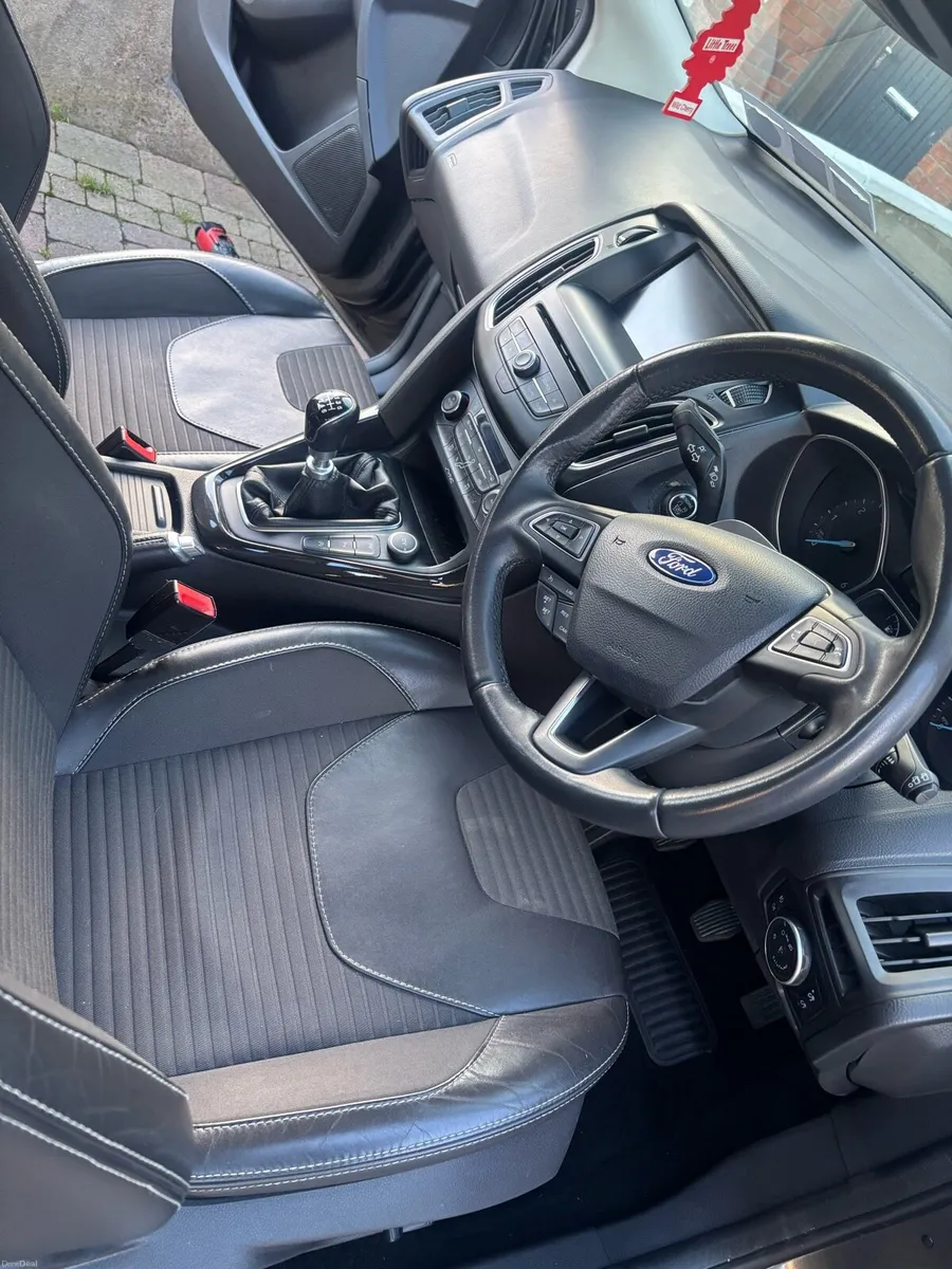 Ford focus - Image 2