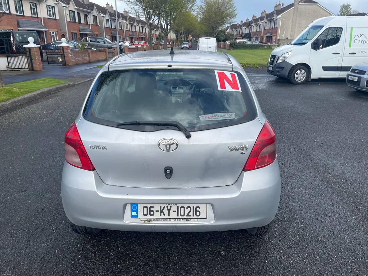 Toyota Yaris 2006 - Image 3