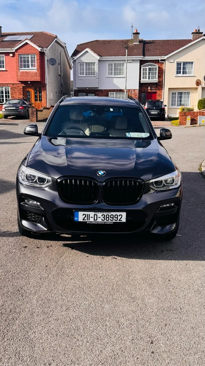 BMX X3 M30e 2021 grey plug in hybrid - Image 2